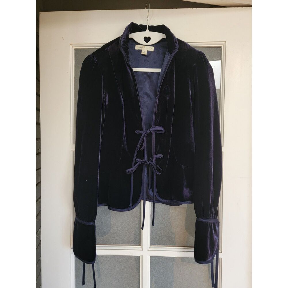Gorgeous Vintage Banana Republic Velvet Blazer Deep Plum Purple Tie Front Size 0
